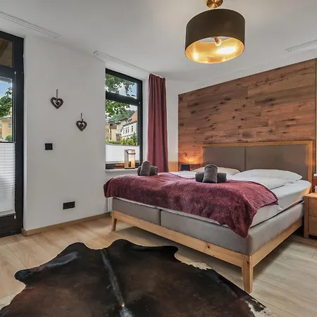 아파트 Hirsch Stadt Apartment 1 - Terrasse Mit Flussblick - Parkplatz 바트하르추부르크